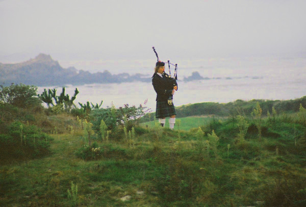 Michel d'Avenas bagpiper at the Inn at Spanish Bay